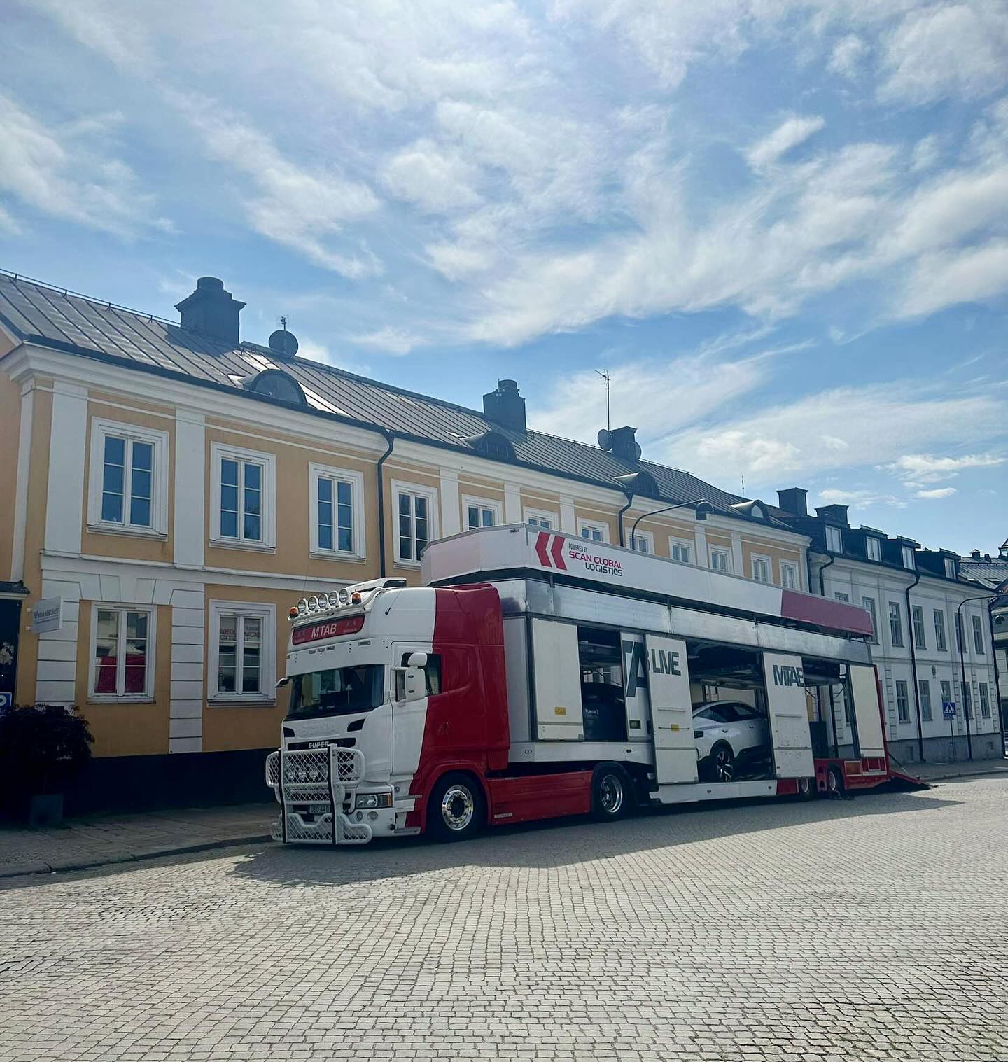 MTAB LIVE biltransport – fordonstransport på stortorg